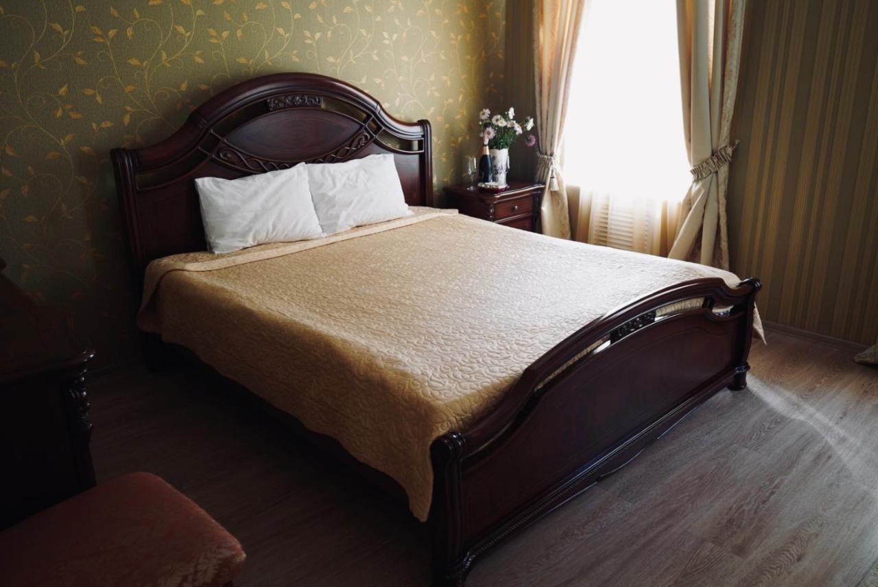 Evropeyskiy Kiev Luaran gambar