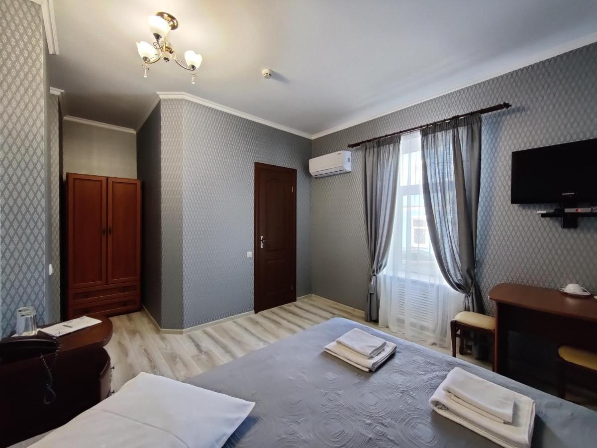 Evropeyskiy Kiev Luaran gambar